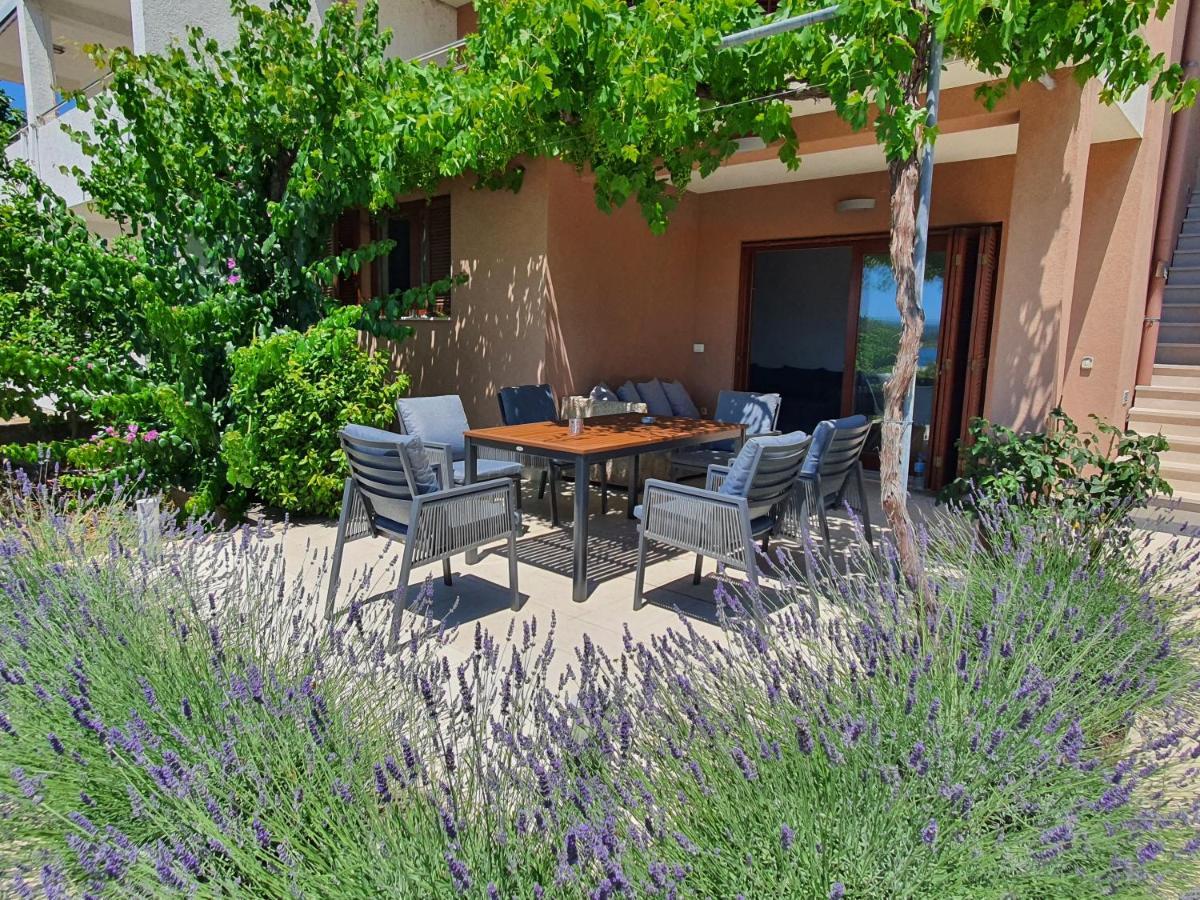 Apartments Villa Oliva Турань Экстерьер фото