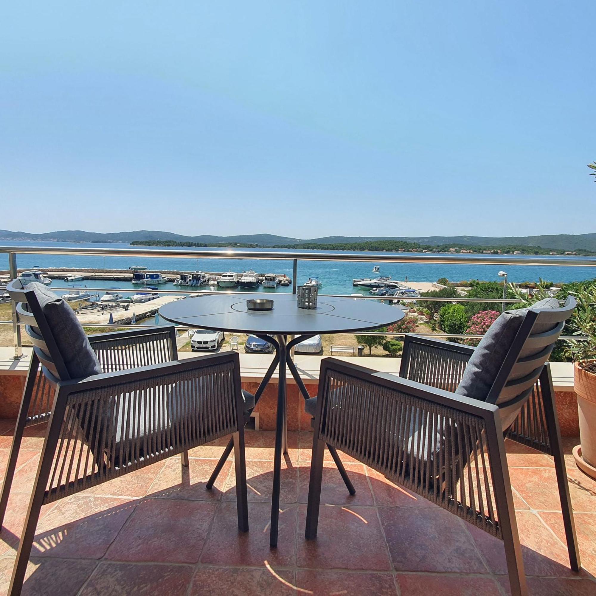 Apartments Villa Oliva Турань Экстерьер фото