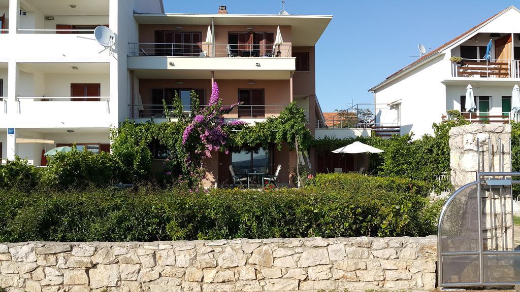 Apartments Villa Oliva Турань Экстерьер фото