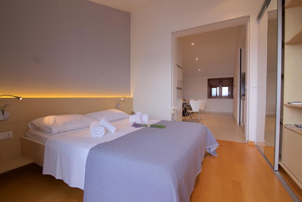 Apartments Villa Oliva Турань Экстерьер фото