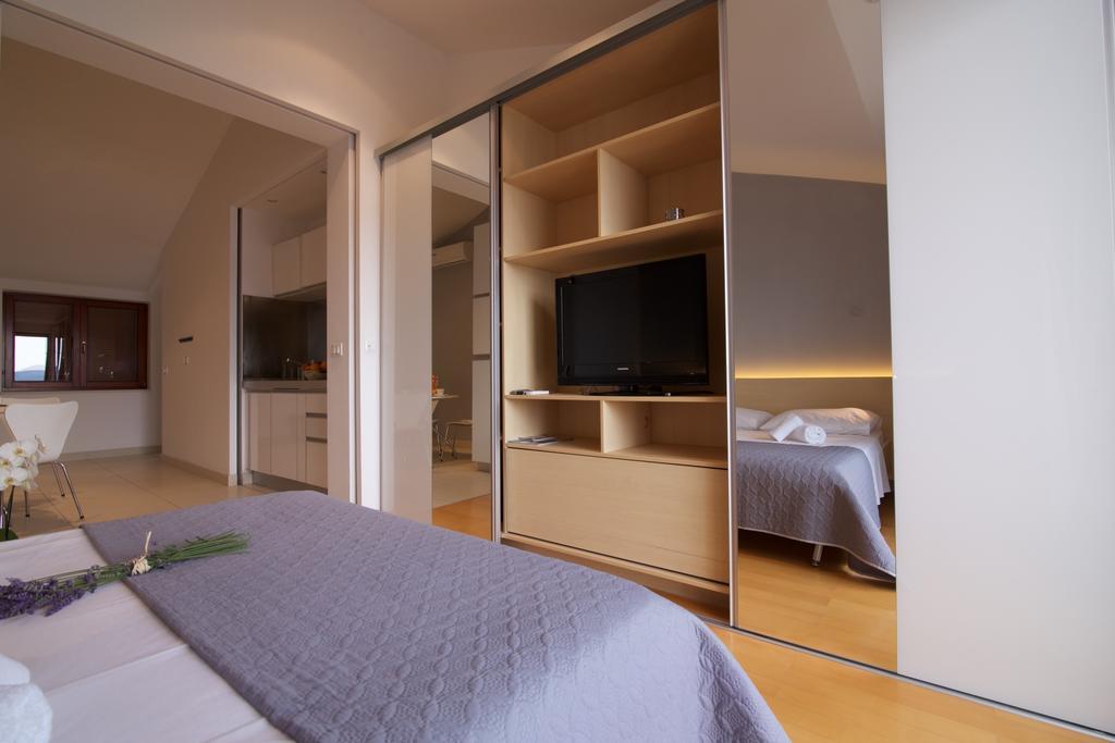Apartments Villa Oliva Турань Экстерьер фото